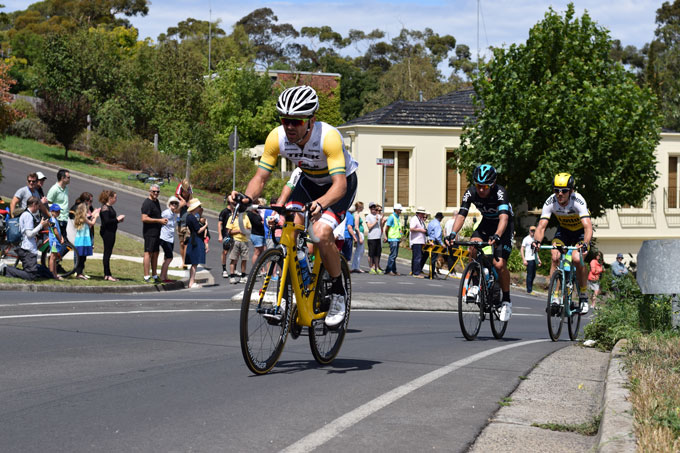 Jack Bobridge in the Australian champion jersey and matching Trek Madone