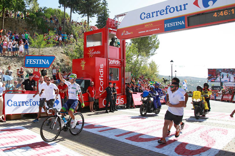 Esteban Chaves winning stage 6 of the 2015 Vuelta a Espana